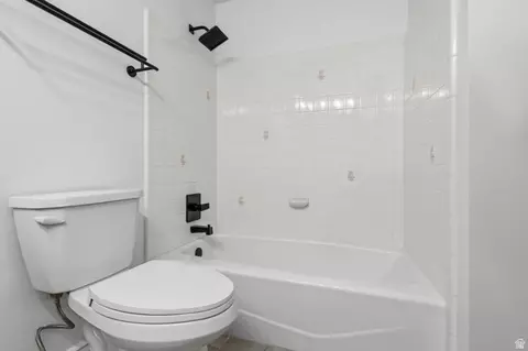 Bath - 358 W 1200 N, Mapleton, UT 84664 photo 2 of 4