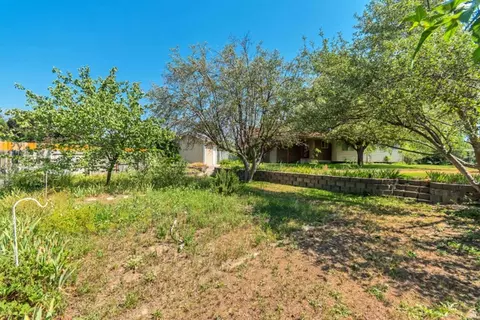 Exterior - 8384 S 1370 E, Sandy, UT 84093 photo 4 of 5