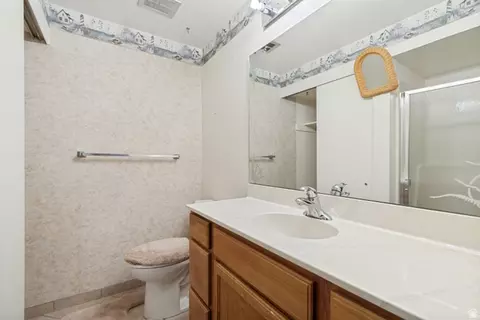 Bath - 8384 S 1370 E, Sandy, UT 84093 photo 2 of 4