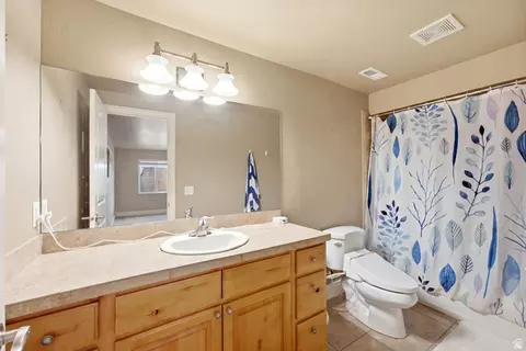 Bath - 7772 S Rustic Cv, Midvale, UT 84121 photo 4 of 4