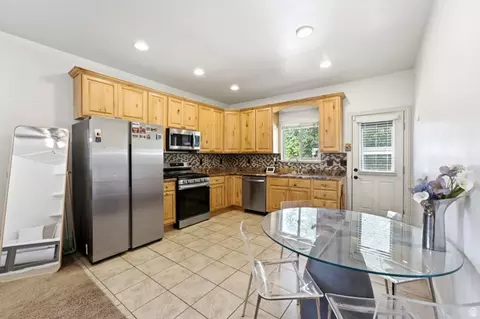 Kitchen - 7772 S Rustic Cv, Midvale, UT 84121 photo 1 of 3