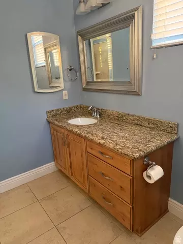 Bath - 2388 E 850 S, Springville, UT 84663 photo 2 of 2