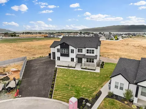 View/Area - 342 E Holdaway Ln N, Vineyard, UT 84059 photo 3 of 5