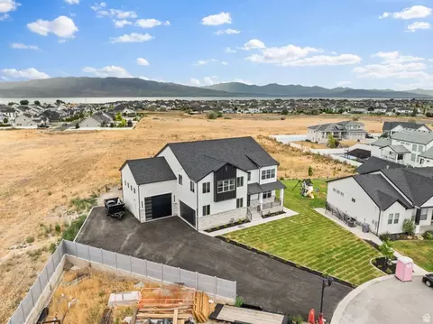 View/Area - 342 E Holdaway Ln N, Vineyard, UT 84059 photo 2 of 5