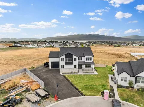View/Area - 342 E Holdaway Ln N, Vineyard, UT 84059 photo 1 of 5