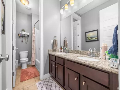Bath - 9203 S Brighton Dr, Sandy, UT 84070 photo 3 of 4