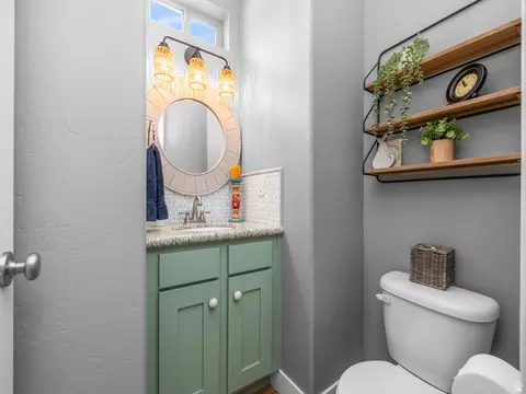 Bath - 9203 S Brighton Dr, Sandy, UT 84070 photo 4 of 4