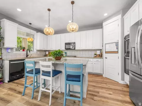 Kitchen - 9203 S Brighton Dr, Sandy, UT 84070 photo 1 of 3