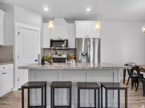 Kitchen - 686 S 1803 W, Orem, UT 84059 photo 1 of 2