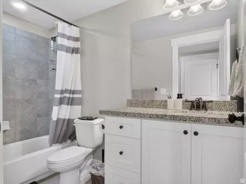 Bath - 686 S 1803 W, Orem, UT 84059 photo 5 of 5
