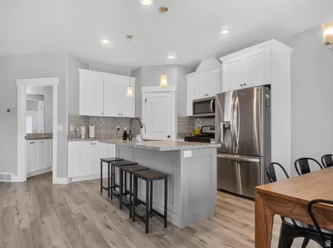 Kitchen - 686 S 1803 W, Orem, UT 84059 photo 2 of 2