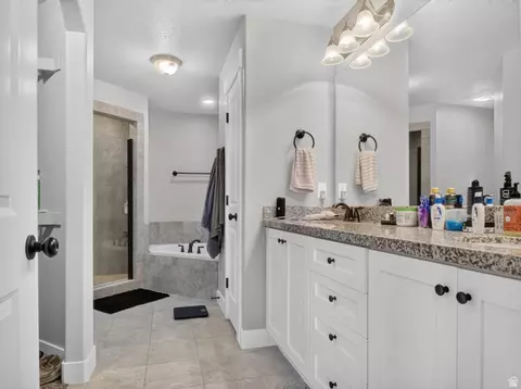 Bath - 686 S 1803 W, Orem, UT 84059 photo 2 of 5