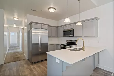 Kitchen - 537 N 310 W, Vineyard, UT 84059 photo 1 of 3