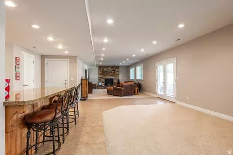 Living - 13242 S Berry Patch Ct, Draper, UT 84020 photo 4 of 6