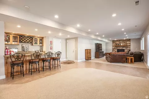 Living - 13242 S Berry Patch Ct, Draper, UT 84020 photo 3 of 6