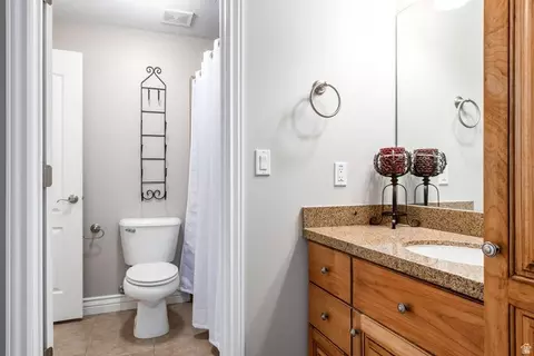 Bath - 13242 S Berry Patch Ct, Draper, UT 84020 photo 6 of 6
