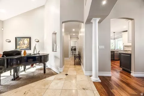 Entry Way - 13242 S Berry Patch Ct, Draper, UT 84020 photo 4 of 6