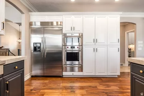 Kitchen - 13242 S Berry Patch Ct, Draper, UT 84020 photo 4 of 6