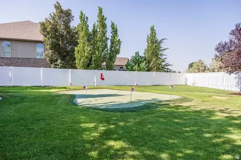Exterior - 13242 S Berry Patch Ct, Draper, UT 84020 photo 12 of 15