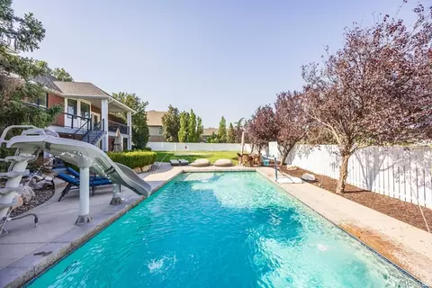 Exterior - 13242 S Berry Patch Ct, Draper, UT 84020 photo 10 of 15