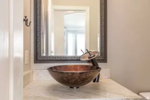 Bath - 13242 S Berry Patch Ct, Draper, UT 84020 photo 4 of 6