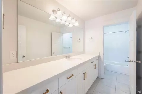 Bath - 822 E 380 S, American Fork, UT 84003 photo 3 of 5