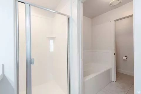 Bath - 822 E 380 S, American Fork, UT 84003 photo 2 of 5