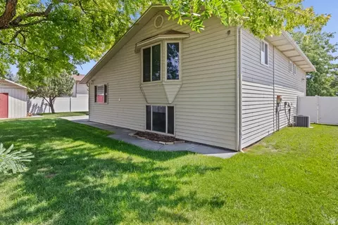 Exterior - 460 S 280 W, Orem, UT 84058 photo 3 of 5