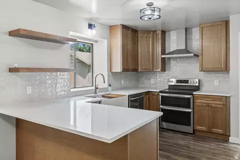 Kitchen - 460 S 280 W, Orem, UT 84058 photo 2 of 3