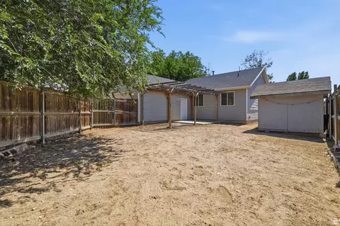 Exterior - 2035 E Weeping Willow Way, Eagle Mountain, UT 84005 photo 3 of 7