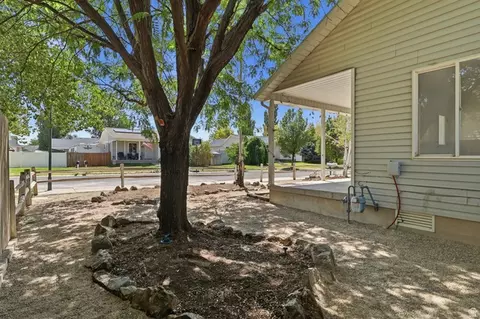Exterior - 2035 E Weeping Willow Way, Eagle Mountain, UT 84005 photo 6 of 7