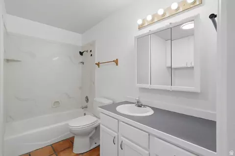 Bath - 2035 E Weeping Willow Way, Eagle Mountain, UT 84005 photo 1 of 3