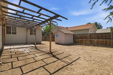 Exterior - 2035 E Weeping Willow Way, Eagle Mountain, UT 84005 photo 2 of 7