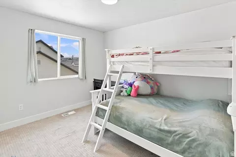 Bedroom - 558 N Hampton Ln, Lindon, UT 84042 photo 3 of 8