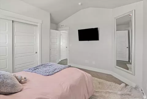 Bedroom - 558 N Hampton Ln, Lindon, UT 84042 photo 2 of 8