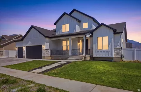 Exterior - 558 N Hampton Ln, Lindon, UT 84042 photo 3 of 12