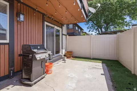 Exterior - 202 W Garden Park, Orem, UT 84057 photo 3 of 6