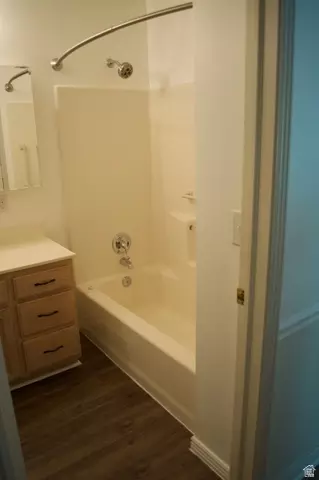 Bath - 270 E Center St, Bountiful, UT 84010 photo 3 of 5