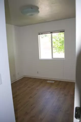 Bedroom - 270 E Center St, Bountiful, UT 84010 photo 3 of 4
