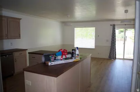 Living - 270 E Center St, Bountiful, UT 84010 photo 2 of 7