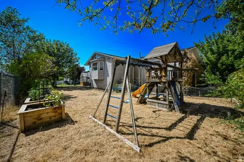 Exterior - 495 W 920 N, Orem, UT 84057 photo 10 of 11