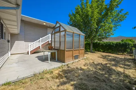 Exterior - 495 W 920 N, Orem, UT 84057 photo 4 of 11