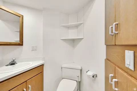 Bath - 495 W 920 N, Orem, UT 84057 photo 3 of 4