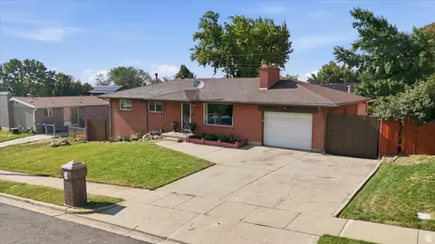View/Area - 923 E 350 N, Bountiful, UT 84010 photo 1 of 12