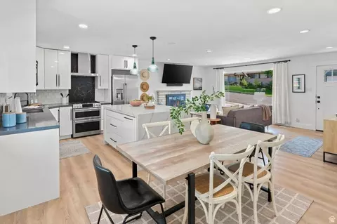 Dining - 923 E 350 N, Bountiful, UT 84010 photo 2 of 4