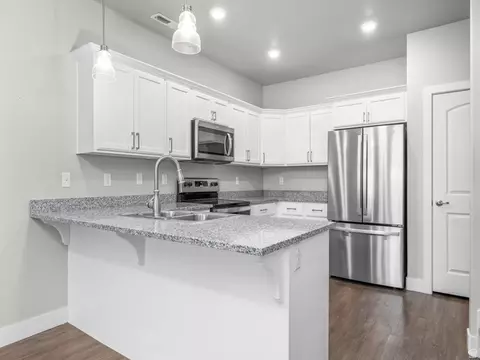 Kitchen - 1809 W 200 S #C, Mapleton, UT 84664 photo 2 of 4
