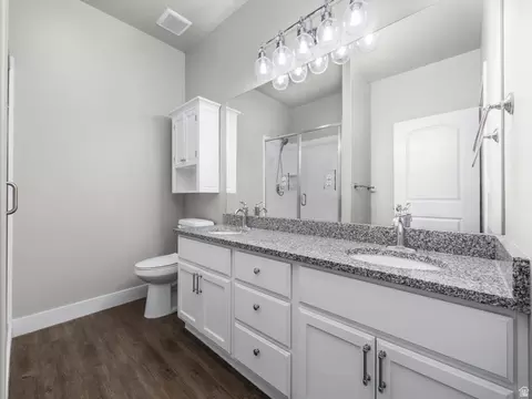 Bath - 1809 W 200 S #C, Mapleton, UT 84664 photo 3 of 5