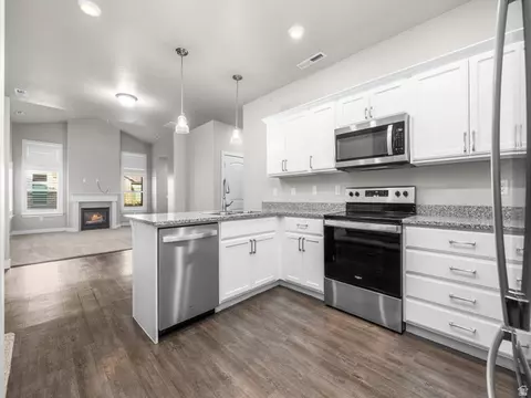 Kitchen - 1809 W 200 S #C, Mapleton, UT 84664 photo 4 of 4
