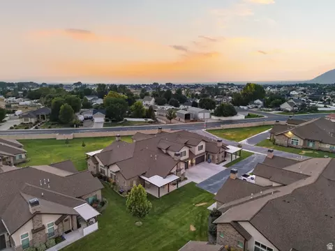 View/Area - 1809 W 200 S #C, Mapleton, UT 84664 photo 2 of 4