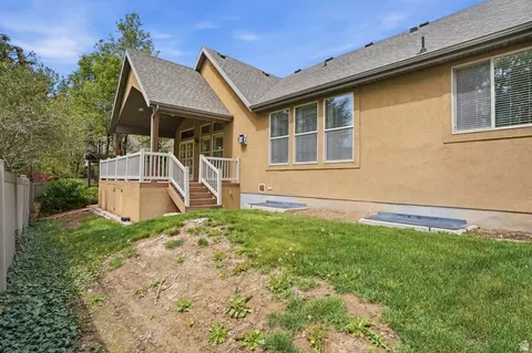 Exterior - 1832 E Peyton Ct, Holladay, UT 84117 photo 5 of 12